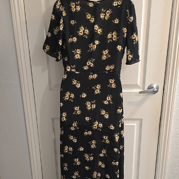 Black Floral Kimono Size M - Picture 6 of 7